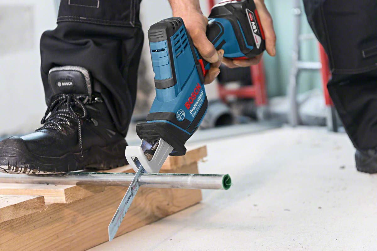 Bosch GSA 18V Heavy Duty Cordless Reciprocating Saw - Image 3