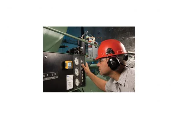 Fluke 233 Remote Display Digital Multimeter - Image 2