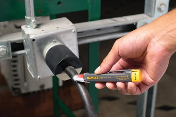 FLUKE LVD 2 Voltage Detector - Image 2