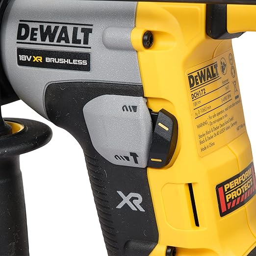 DCH172M2-IN 18V Compact Brushless Hammer - Image 2